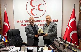 Özpolat'tan Şengönül'e Kırgızistan'dan Anlamlı Ak Kalpak Hediyesi