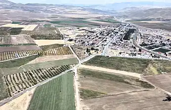 Recai Kutan Boztepe Barajı Yazıhan Ovası'nda Üretimi Canlandırdı