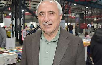 Şair Nurullah Genç: Geçmişi bilmeyen bugünü anlayamaz
