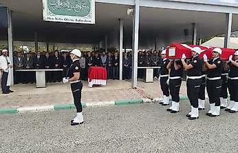 Sinop'ta tekne kazasında hayatını kaybeden polis memuru Malatya'da toprağa verildi