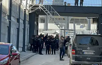 Şire Pazarında Silahlı Kavga: 2 Kişi Yaralandı