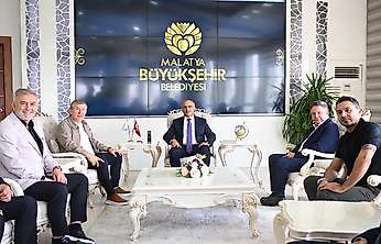 Spor Dünyasının Ünlü İsimlerinden Başkan Er'e Övgü