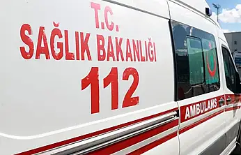 Tarım işçilerini taşıyan minibüs kaza yaptı: 14 yaralı