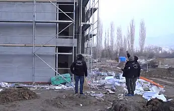 TOKİ Şantiyesinde 23 Yaşındaki İşçi Çatıdan Düşerek Yaralandı