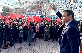 Yazıhan'da Göçer'e Destek Mitingi: 'Sandık Olmadan Demokrasi Olmaz'