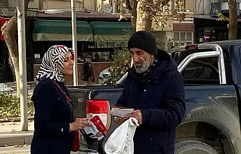 Yeniden Refah Kadın Kolları Sahada: Vatandaşın Gündemi Geçim Derdi
