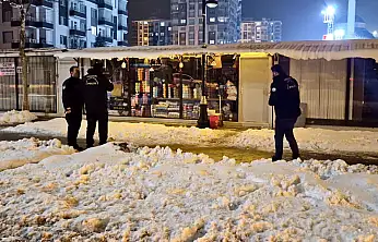 Yeşilyurt'ta Bıçaklı Kavga: 2'si Ağır 3 Yaralı