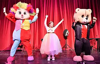 Yeşilyurt'ta Çocuklar Neşeyle Dolu Bir Gün Geçirdi: 'Çocuk Şenliği' Renkli Görüntülere Sahne Oldu