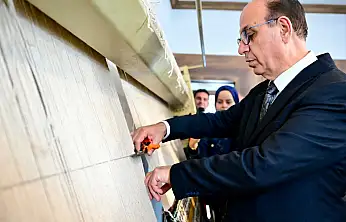 Yeşilyurt'ta Geleneksel Halı Dokumacılığı Yaşatılıyor