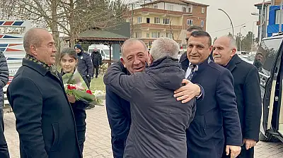Gürsel Tekin'den Yazıhan'da CHP Yönetimine Sert Tepki