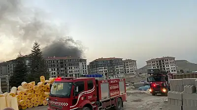 Husumet Kanlı Bitti: TOKİ Şantiyesinde Silahlar ve Bıçaklar Konuştu!