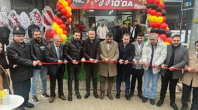 Tecde'de Yeni Lezzet Durağı: Pizza10-Da Coşkulu Törenle Açıldı