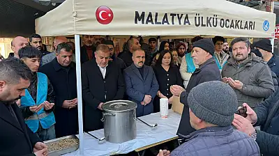 Ülkü Ocakları'ndan Miraç Kandili'nde Anlamlı Aşure İkramı