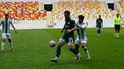 Yeşilyurtspor, 10 Kişilik Rakibine Karşı Beraberliği Bulamadı
