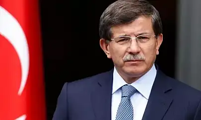 Ahmet Davutoğlu, İzmir'de Yangından Etkilenen Bölgeleri Ziyaret Edecek