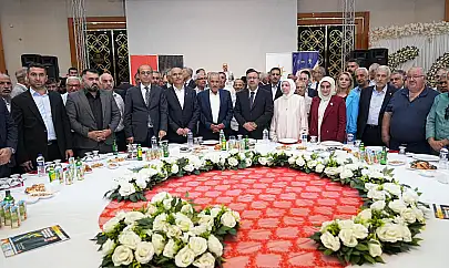 AK Parti Malatya İl Başkanlığı'nın Geleneksel Bayramlaşma Programına Yoğun Katılım