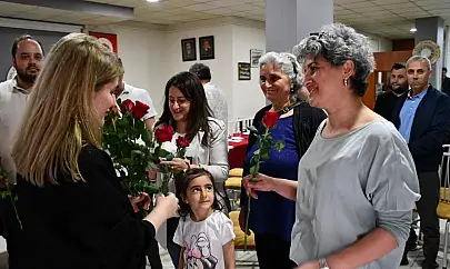 Anneler Gününde Anlamlı Ziyaret