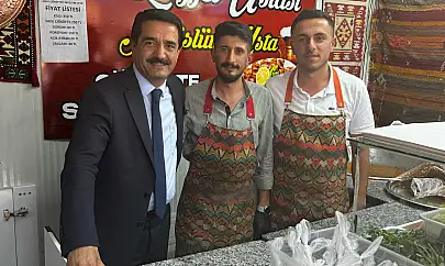 Başkan Taşkın, Akpınar'da Esnaflarla Buluştu: 'Sadece Dinlemeye Değil, Çözmeye Geldik'