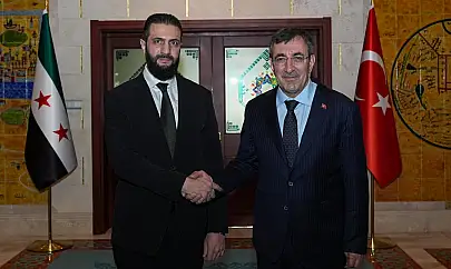 Cumhurbaşkanı Yardımcısı Yılmaz ile Suriye Cumhurbaşkanı Şara arasında heyetler arası görüşme