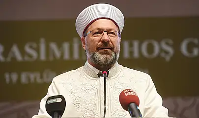 Diyanet İşleri Başkanı Erbaş: Leman dergisini lanetliyorum