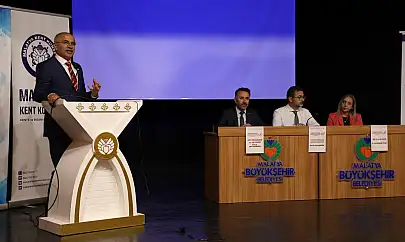 'Dönüşen Dünyada Ailenin Geleceği' Konulu Çalıştay Düzenlendi