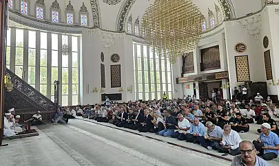 Malatya'da 15 Temmuz'da hayatını kaybedenler için tüm camilerde dualar yükseldi