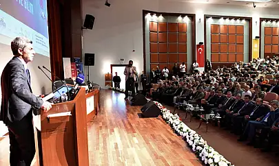 Malatya'da Uluslararası Bir Bilim Buluşması: '3. Uluslararası İmam Hatip Öğrencileri Sempozyumu' Başladı