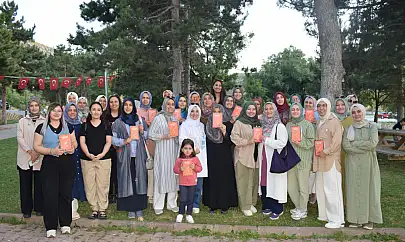 Malatya Kent Konseyi Şairler ve Yazarlar Çalışma Grubu Kitap Tahlili Programlarına Hız Kesmeden Devam Ediyor.