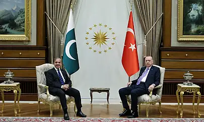 Pakistan Başbakanından Türkçe paylaşım: Türkiye'ye çabalarından dolayı minnettarız