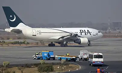 Pakistan havaalanlarında uçuş operasyonları geçici olarak askıya alındı