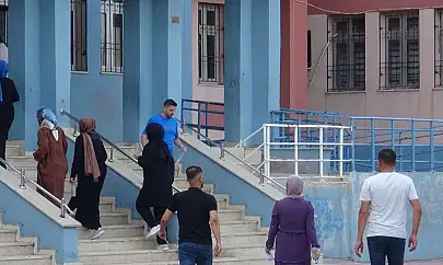 Sınav sabahı kahve ve enerji içeceğine dikkat!