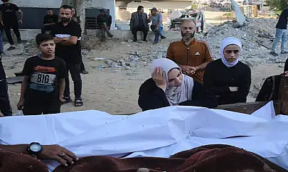 Siyonist rejimin Gazze'ye gün boyu saldırılarında 44 şehit