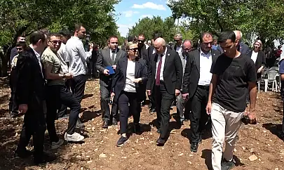 TBMM Zirai Don Araştırma Komisyonu Malatya'da kayısı bahçelerini yerinde inceledi