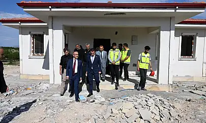 Vali Seddar Yavuz Yazıhan İlçesinde İncelemelerde Bulundu