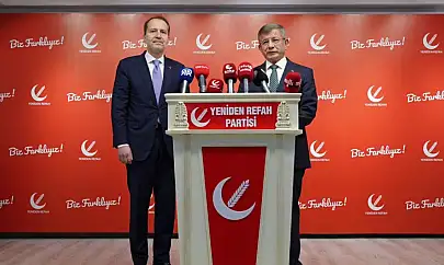 Yeni Anayasa tartışmalarına bir ret de Davutoğlu ve Erbakan'dan: 'Kişiye Özel ve Otoriter Anayasaya Hayır'