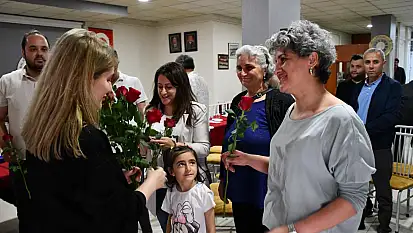 Anneler Gününde Anlamlı Ziyaret