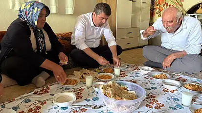Başkan Tutdere, anne ve babasını ziyaret etti: 'Özgürlük dünyanın en güzel şeyi'