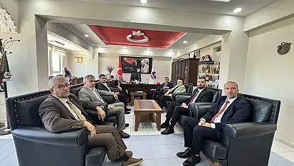 Dr. Cezmi Karaca Arapgir Balediyesini Ziyaret Etti