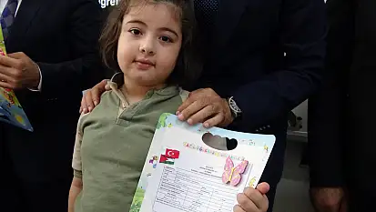 Fatih İlkokulu'nda karne dağıtım töreni düzenlendi