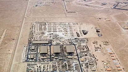 İran, Katar'daki ABD üssü El-Udeyd'i füzelerle hedef aldı