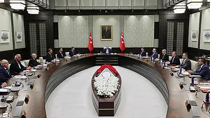 Kabine toplandı