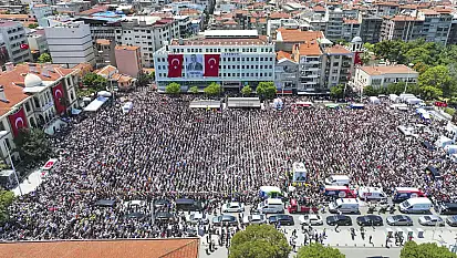 Manisa Büyükşehir Belediye Başkanı Ferdi Zeyrek gözyaşlarıyla uğurlandı