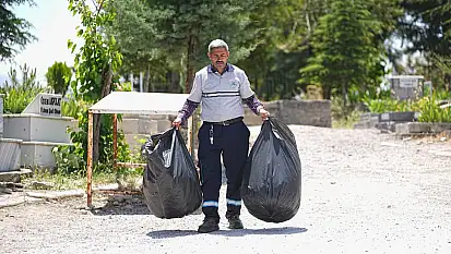 Mezarlıklarda ve Camilerde Titiz Temizlik