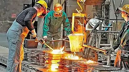 Sanayi üretimi yıllık yüzde 2,5 arttı