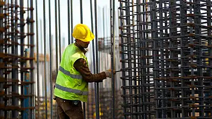 Ücretlerde yüksek artış, sanayide düşüş dikkat çekti