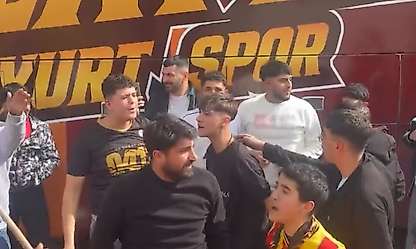 Bitlis Deplasmanında Gerginlik! Doğu Beyleri ile Taraftar Grubu Arasında Pankart Krizi