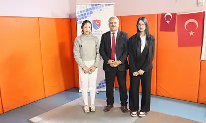 Malatya'da Eskrimde Örnek Hikâye: İkiz Kardeşlerden Biri Sporcu, Diğeri Hakem