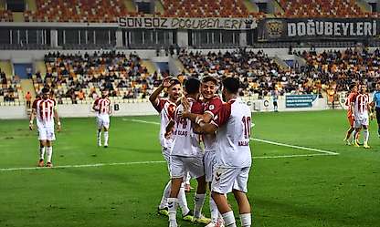 Malatya Yeşilyurtspor'dan Gol Şov! Adanaspor'u 8-0 Mağlup Etti