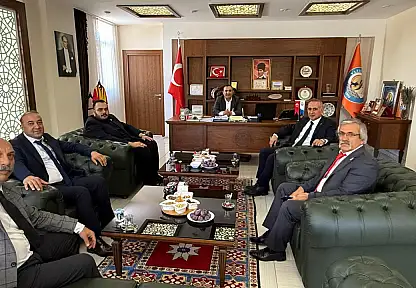 Yazıhan Belediye Başkanı Göçer'in CHP Eleştirileri 'Parti Değiştirir mi?' Sorusu Yarattı