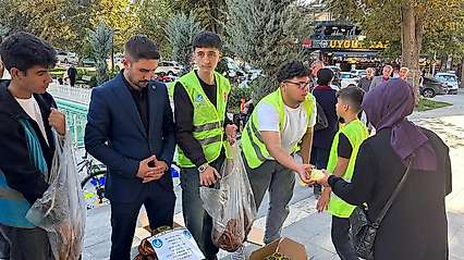 Kernek Meydanı'nda Ülkücü Şehitler Tahir Özyazgan ve Ahmet Pektaş Anıldı